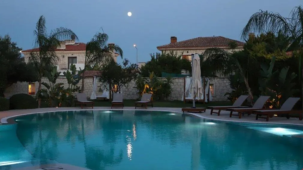 Triangulo Hotel Alaçatı 2*,  Turkije