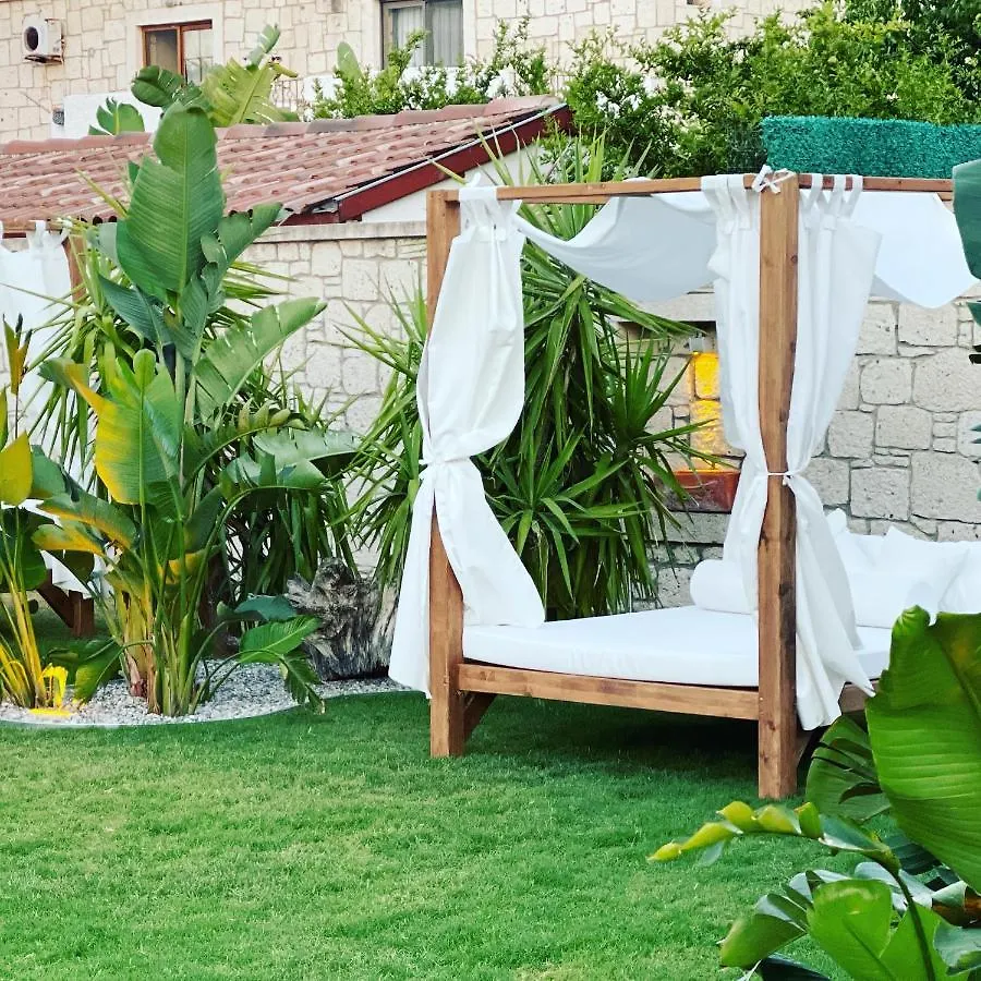 Triangulo Hotel Alaçatı