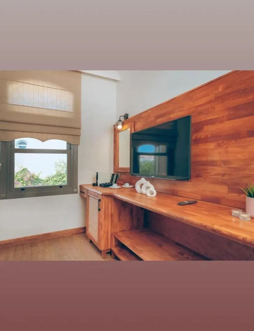 Triangulo Hotel Alaçatı